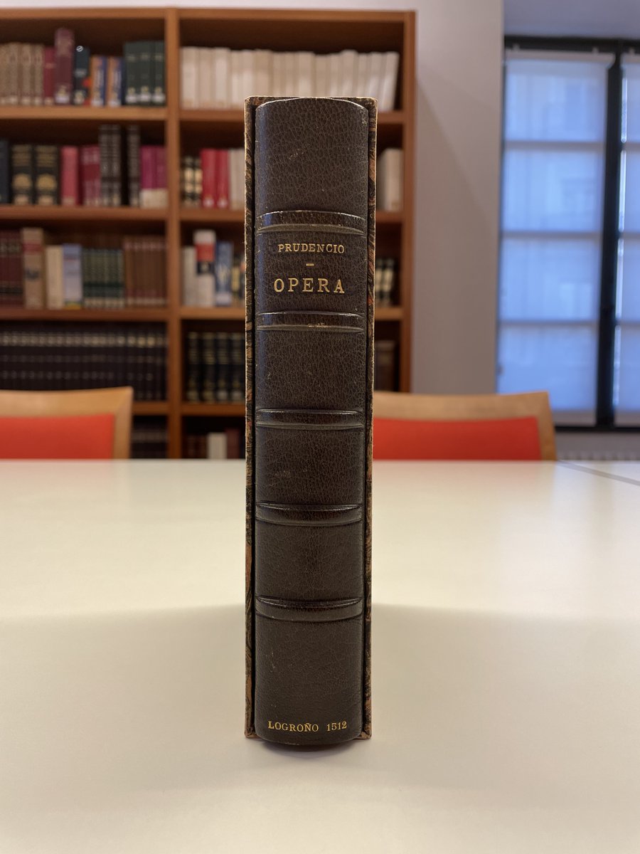 InstitutoIER's tweet photo. Desde la Biblioteca del IER seguimos apostando por la recuperación del patrimonio bibliográfico de La Rioja.

Hoy os informamos de una nueva adquisición de tres libros relacionados con la familia Brocar. 

Noticia: https://t.co/ICwXOZ3jm0

#InstitutoIER #IER #BibliotecaIER https://t.co/MTNNR1UFA7