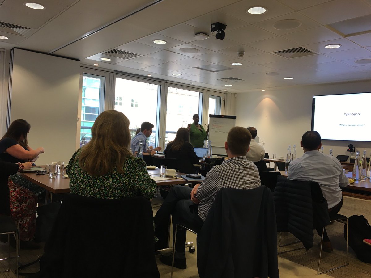 HPMALondon's tweet photo. 8 years of the London Deputy Directors of HR network - led by  ⁦@chezzy319⁩ and now her final session. Thank you for all of it Cheryl! 👏🏻🥳 https://t.co/jQN3bIbTvY