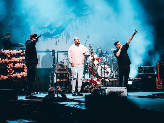 DNES PRAHA SUCHDOL - MISS AGRO 18:50 AREAL ČZU