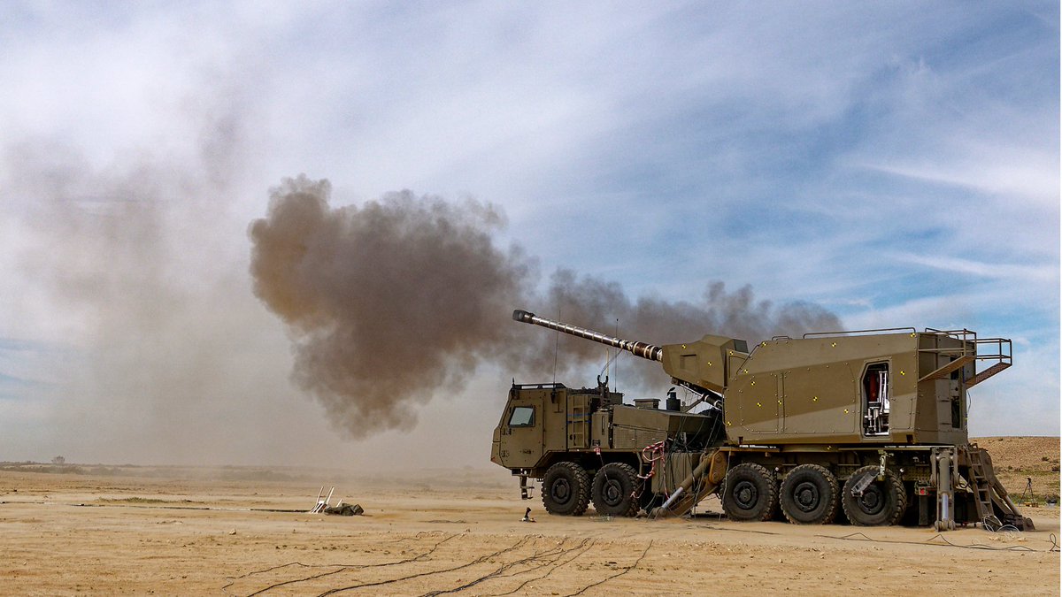 RheinmetallAG's tweet photo. #Rheinmetall and @ElbitSystemsLtd conduct live-fire demonstration of automated #155mm L52 wheeled self-propelled #howitzer
https://t.co/o3lhihhc9w #Defence #Military #Army https://t.co/4G4nhmSzpy
