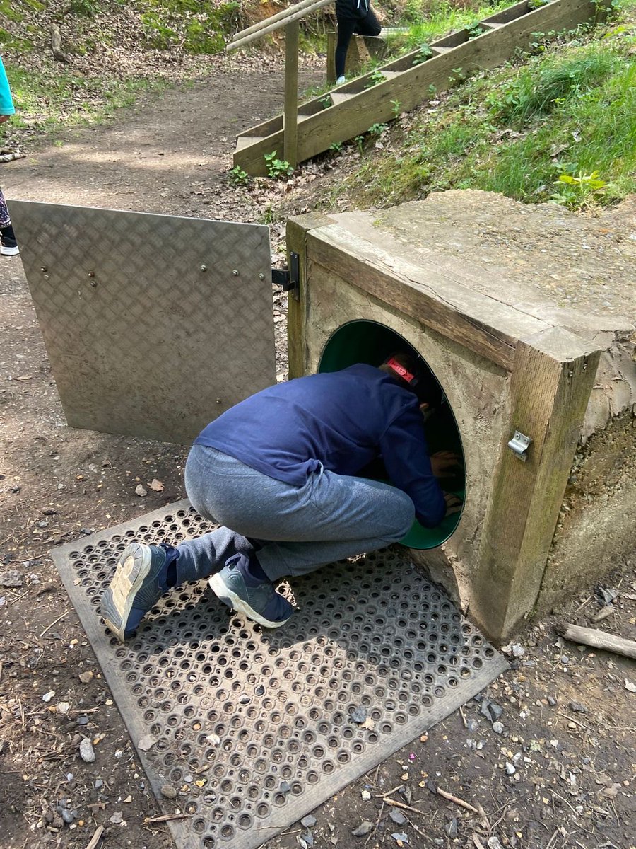 Pulb_school's tweet photo. Tunnelling on residential .. with other groups doing zip wire and fencing today. #trynewthings #makememories #pushmyself https://t.co/njlzj3tBw3