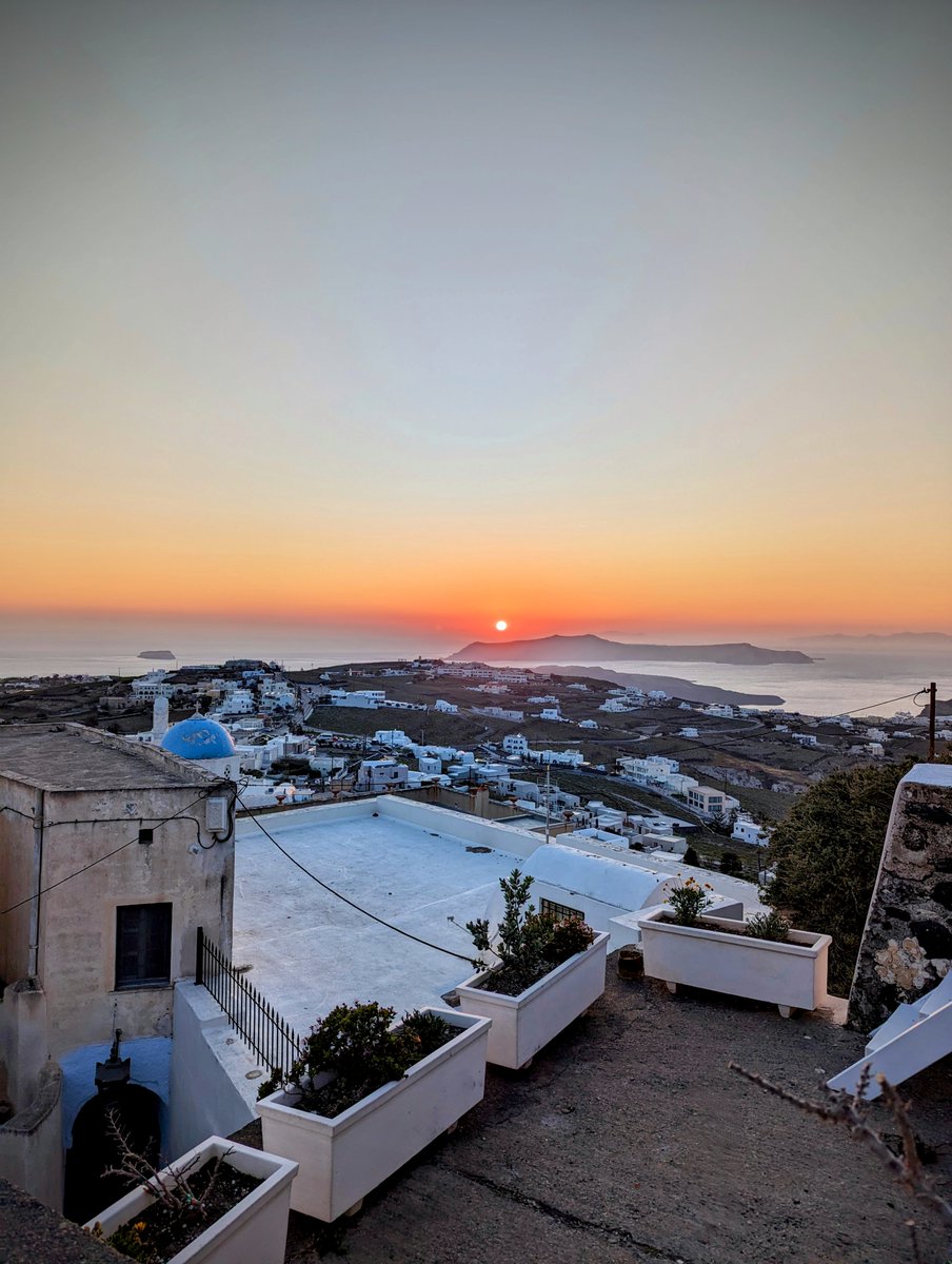 painkillaah's tweet photo. Look at this
#Greece #vacation #francoscafe #sunset #sunsetbangers https://t.co/U1rjxA2Se5