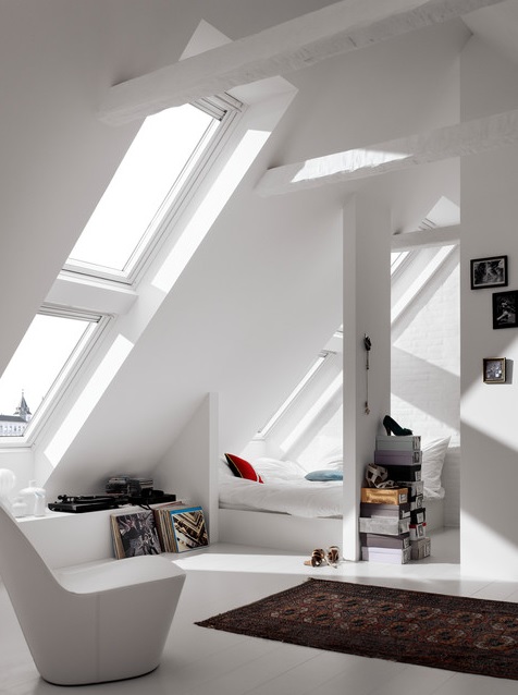 VELUXMadrid's tweet photo. ¿Cómo crear una vivienda con más #LuzNatural?🌞📷 con #VELUX tienes un modo sencillo de lograrlo. 📷 Feliz  #DíaInternacionaldelaLuz
😍#ViveLaLuz https://t.co/yUkoFanM8J