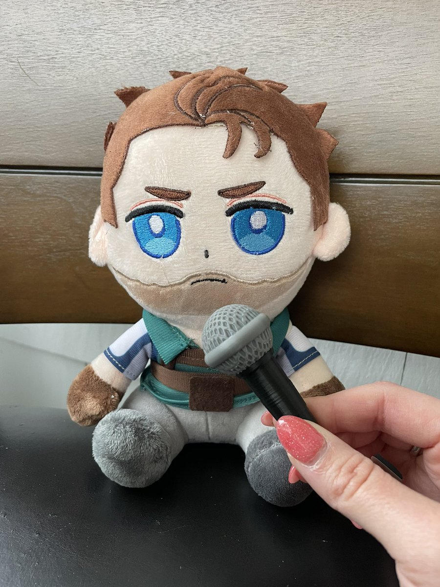 sp00kypierogi's tweet image. EXCLUSIVE INTERVIEW. “Chris Redfield, the world is dying to know!! How did you get ahold of Wesker’s Samurai Edge??” 🤣 #ChrisRedfield #DeathIsland #SamuraiEdge