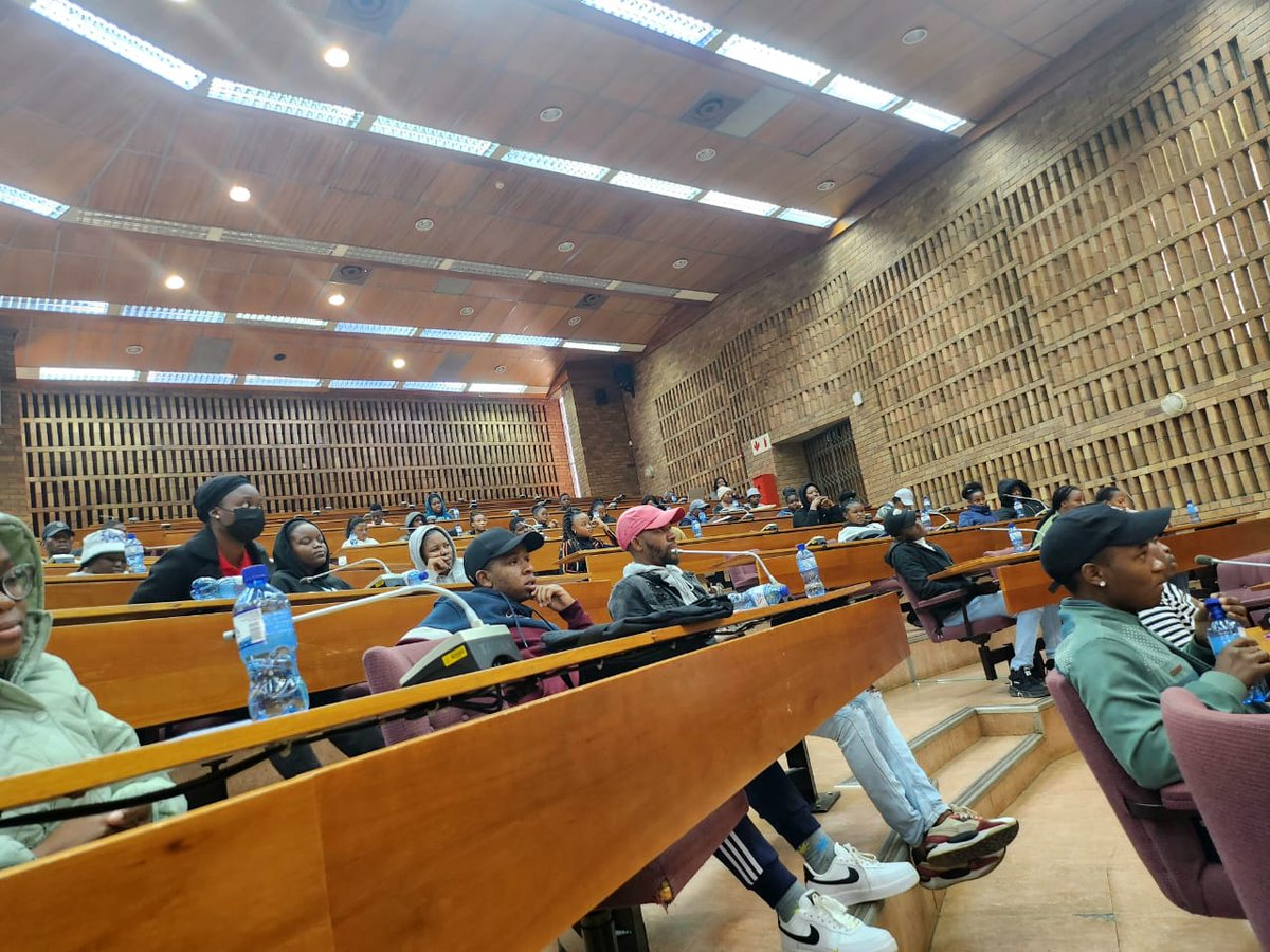 mlabsa's tweet photo. Re fihlile @ULvarsity ra kopana le de cool friends tsa rona, the Design Thinking training also went well🙌.

It was nice to hangout with you @ULvarsity, see you soon.🙂

#YouthEmpowerment https://t.co/PYbw7k0wF5