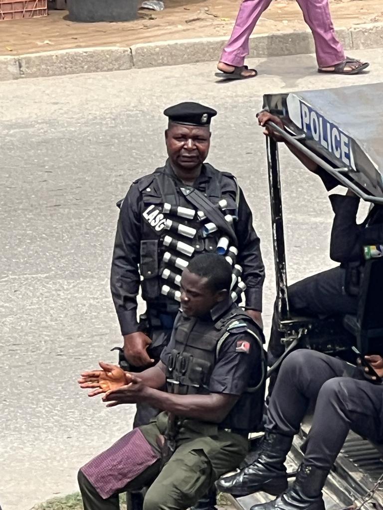 Prosecutors of the <a href="/PoliceNG/">Nigeria Police Force</a> are asking for ex parte order to detain @realseunkuti for 21 days just to obtain his "statement" they also claimed the officer involved in the altercation is now in "coma" after he left Seun's house and finished writing his report. There is