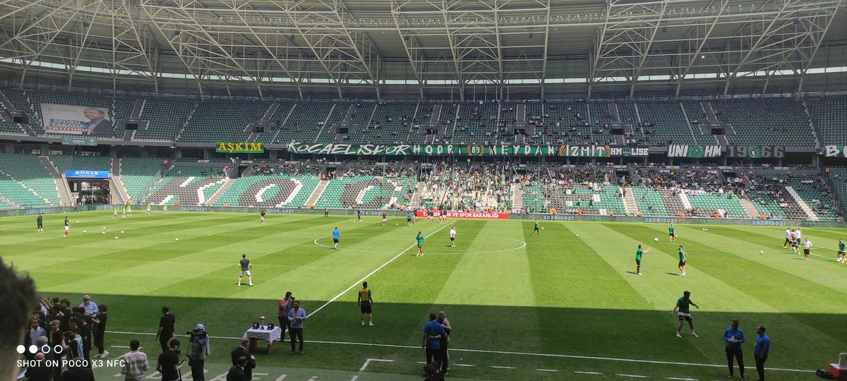 AlpBetting's tweet photo. Şampiyon KOCAELİSPOR 💚🖤

Şampiyonluk maçında yerimizde, maratondayız https://t.co/AWchj3LOEc