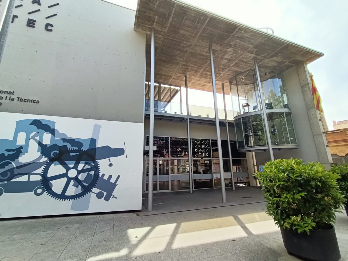 fontdelroure's tweet photo. 📢 Avui hem anat de sortida amb els infants d'I4 al @MNACTEC 🎉 Hem explorat la fascinant exposició #Explora06 i hem quedat meravellats amb tots els descobriments i activitats interactives. És màgic veure com aprenen mentre s'ho passen d'allò més bé! https://t.co/fT9GSUfOt3