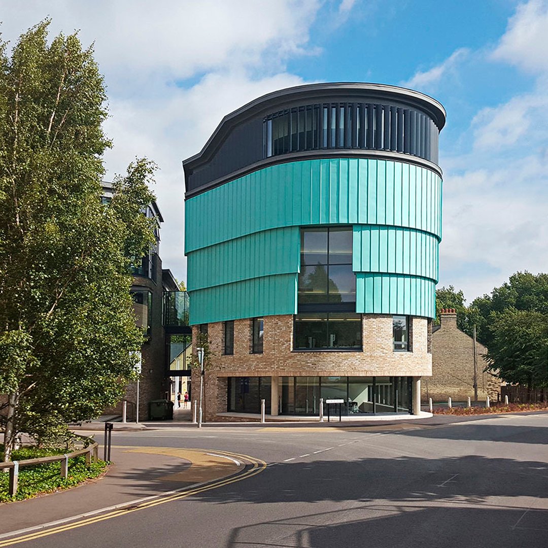 NordicCopper's tweet photo. @HASSELL_Studio See our products from around the world! Here’s a few of our favourites:

3️⃣Anglia Ruskin University
Location: Cambridge, UK
Material: Nordic Blue
Designer: @architects_rm
More info: https://t.co/1paL7twBA9

#architecture #roofing #cladding #copper #architects #facades https://t.co/ULaJAUk9XK