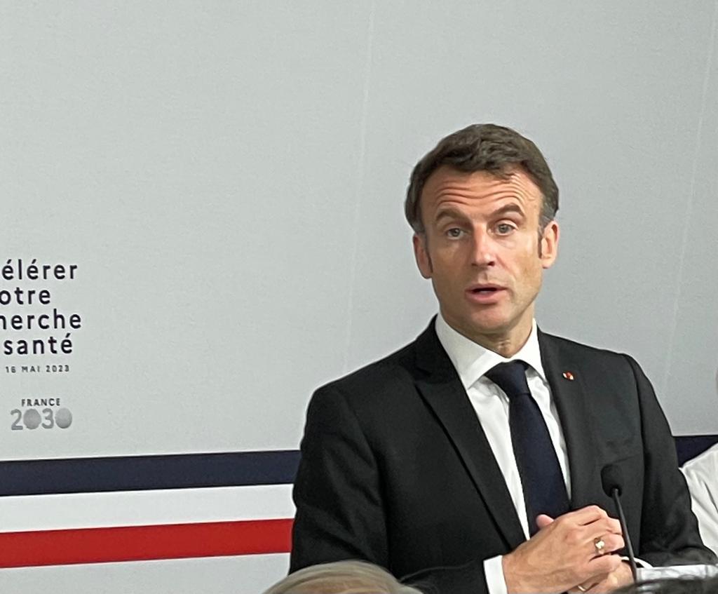 Gustave Roussy (@gustaveroussy) on Twitter photo Dans le cadre du plan #France2030 du <a href="/gouvernementFR/">Gouvernement</a>, <a href="/GustaveRoussy/">Gustave Roussy</a> est fier d’annoncer la labellisation du centre national de médecine de précision #Prism qui devient officiellement aujourd’hui l'un des 5 Instituts Hospitalo-Universitaire dotés à hauteur de 30/40 millions. 1/3 Dans le cadre du plan #France2030 du <a href="/gouvernementFR/">Gouvernement</a>, <a href="/GustaveRoussy/">Gustave Roussy</a> est fier d’annoncer la labellisation du centre national de médecine de précision #Prism qui devient officiellement aujourd’hui l'un des 5 Instituts Hospitalo-Universitaire dotés à hauteur de 30/40 millions. 1/3
