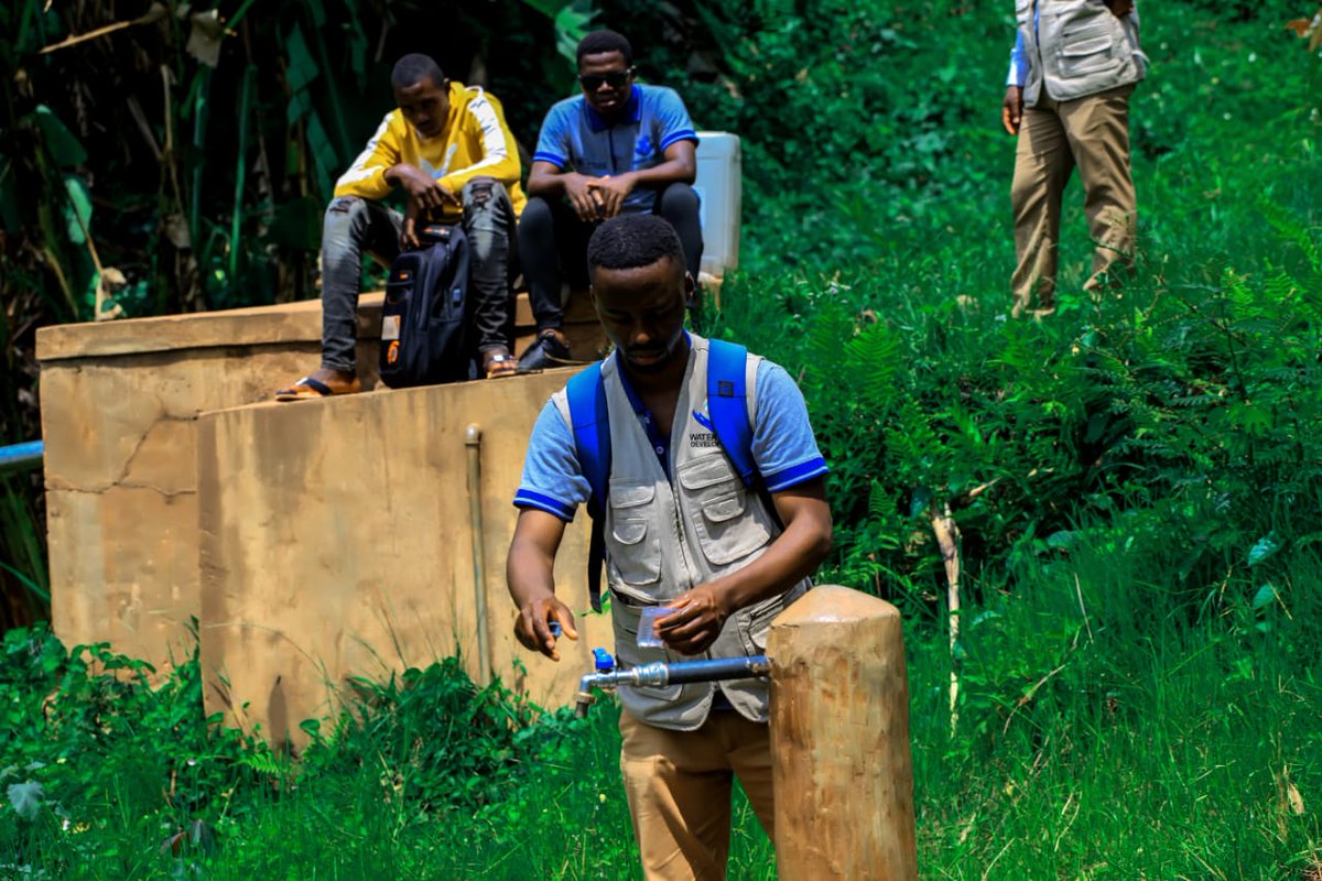 Water4Dev's tweet photo. Providing access to water is not helpful if that water is not safe to drink. Our water treatment intervention provides safe drinking via chlorination coupled with quality monitoring

We need a shift in focus from water access to water quality.

#WaterQuality #SafeWater #Water4Dev https://t.co/0B86AFcFGX