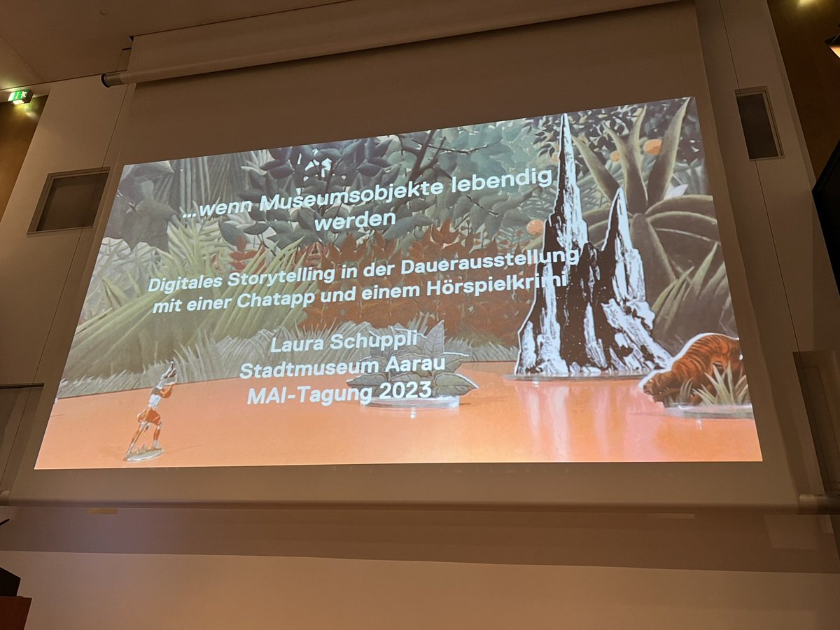 maitagung's tweet photo. Der Vortrag „Wenn Museumsobjekte lebendig werden: Digitales Storytelling in der Dauerausstellung mit einer Chatapp und einem Hörspielkrimi“ von Laura Schuppli @stadtmuseum_a (Schweiz) beginnt mit einem witzigen Film #maitagung https://t.co/xGJc2n5V6c