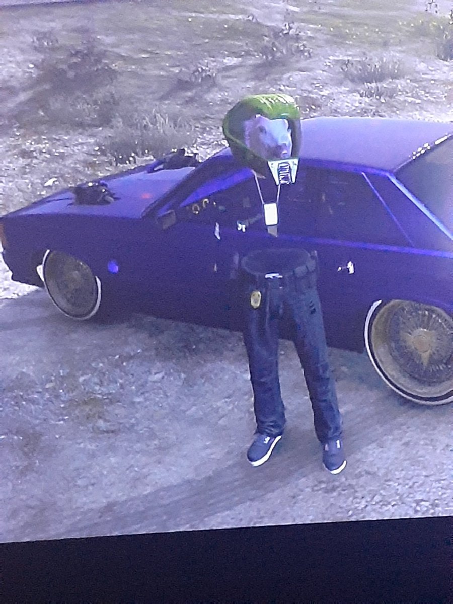lostNcorrupt's tweet photo. I got an Og barcode for sale if you or anyone would be interested it has both character full of cars and about 70 deluxos 150 mill banked level 870+ on main 830+on 2nd character first character has 16 outfits 2nd character has 7 https://t.co/DN2bXJPlAN