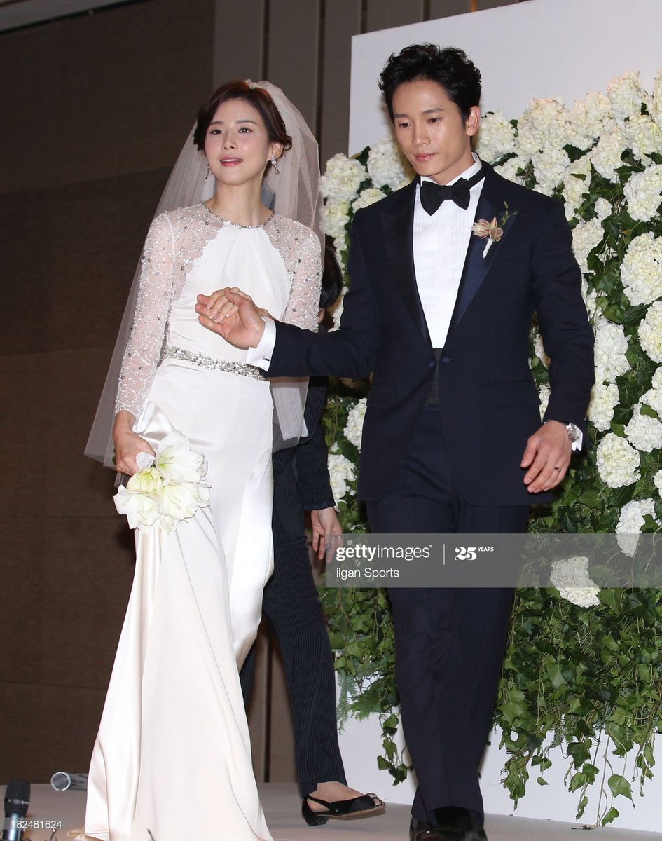 SevdanGozyas's tweet photo. #JISUNG #LeeBoYoung beautiful couple 💗🌸💗 https://t.co/FZIdEVX5fE