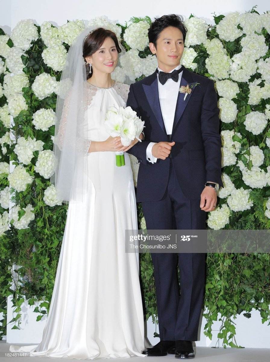 SevdanGozyas's tweet photo. #JISUNG #LeeBoYoung beautiful couple 💗🌸💗 https://t.co/FZIdEVX5fE