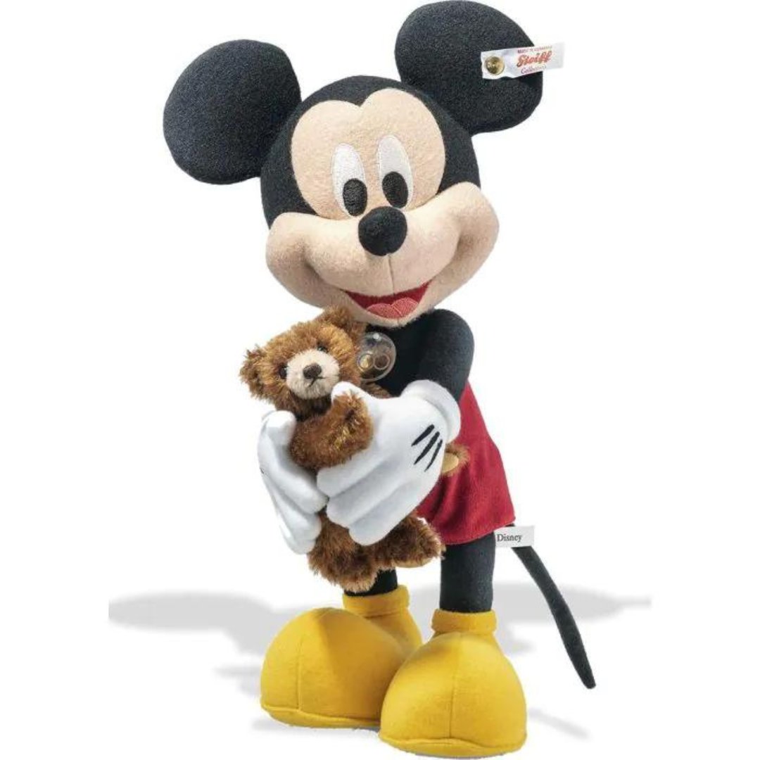 Mickey Mouse, holding a Steiff Teddy bear, are celebrating Disney's 100th birthday together! 🥳

teddybear.land/mickey-and-ted…

#Steiff #knopfimohr #explore #teddys #toys #cuddle #softcuddlyfriends #teddybear #Collectables #CollectThemAll #BearCollectables #teddybearland #disney