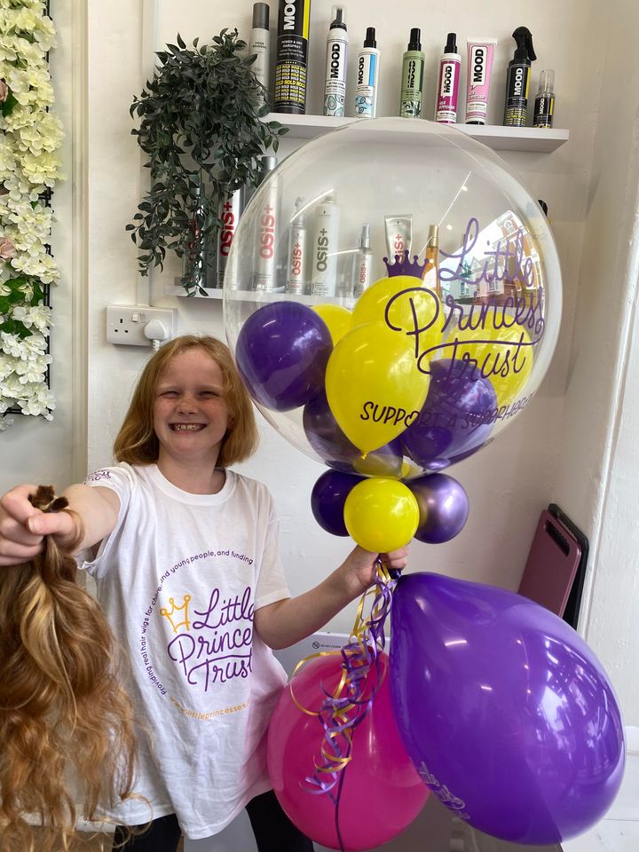 Chopping off 17" of her lovely locks and raising £350 for LPT, Alanna is now a proud member of our #SuperGrower family! 🤩

Thank you so much, Alanna, everyone at LPT is so grateful for your wonderful support 👑

Read our hair donation guidelines here 👉 ow.ly/Kufr50Oh6kn