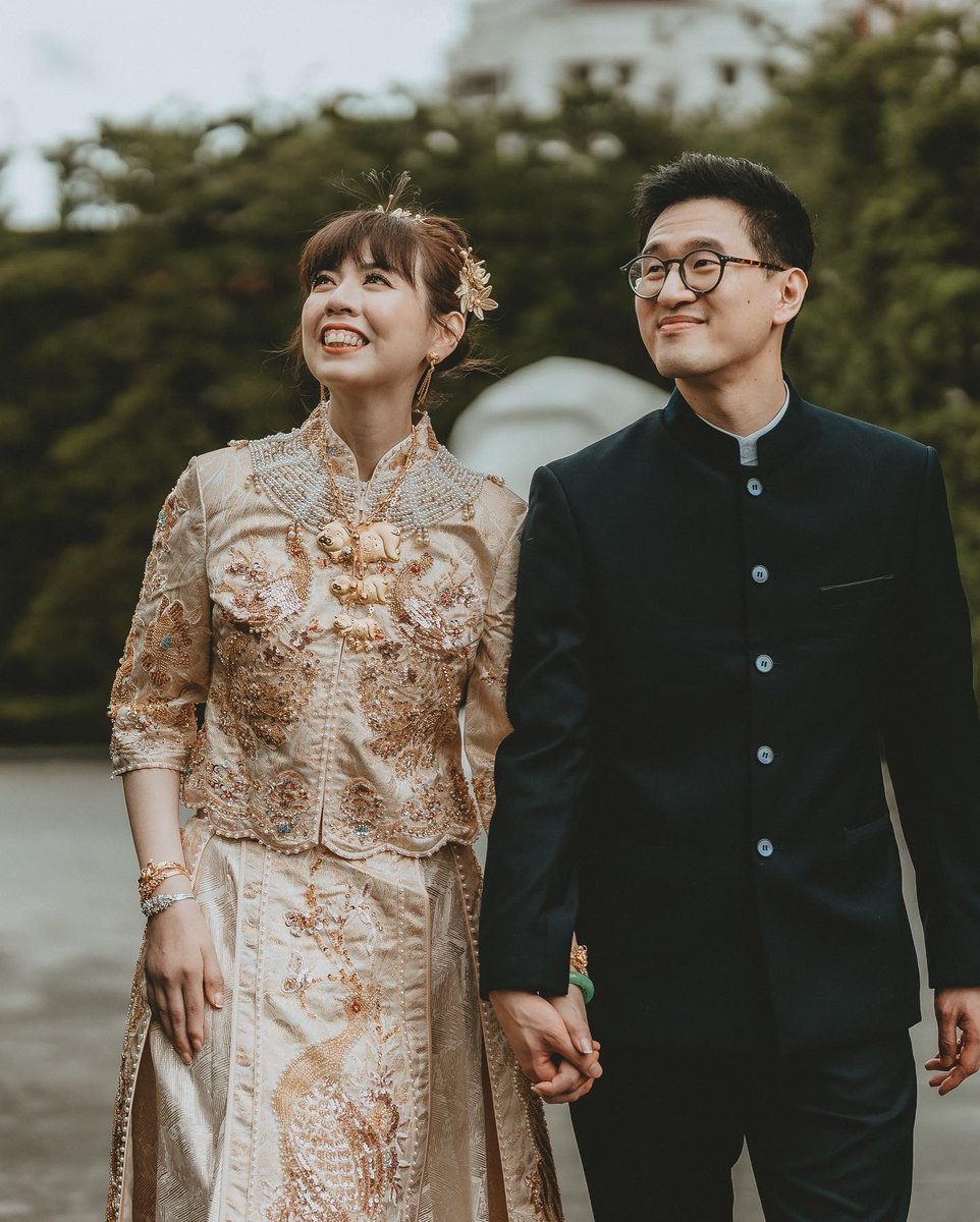 AndrewkoeStudio's tweet photo. Celebrating the moments of Edmond & Giselle
>>>> swipe for more
___
#andrewkoestudio #husbandandwife #photography #malaysianwedding #weddingphotography #sonyalpha #sonyalpha7iv #sonymalaysia #lowkeyfilmlighting #weddinginspiration #capturingemotions #wedding https://t.co/ha4UVCn8B9