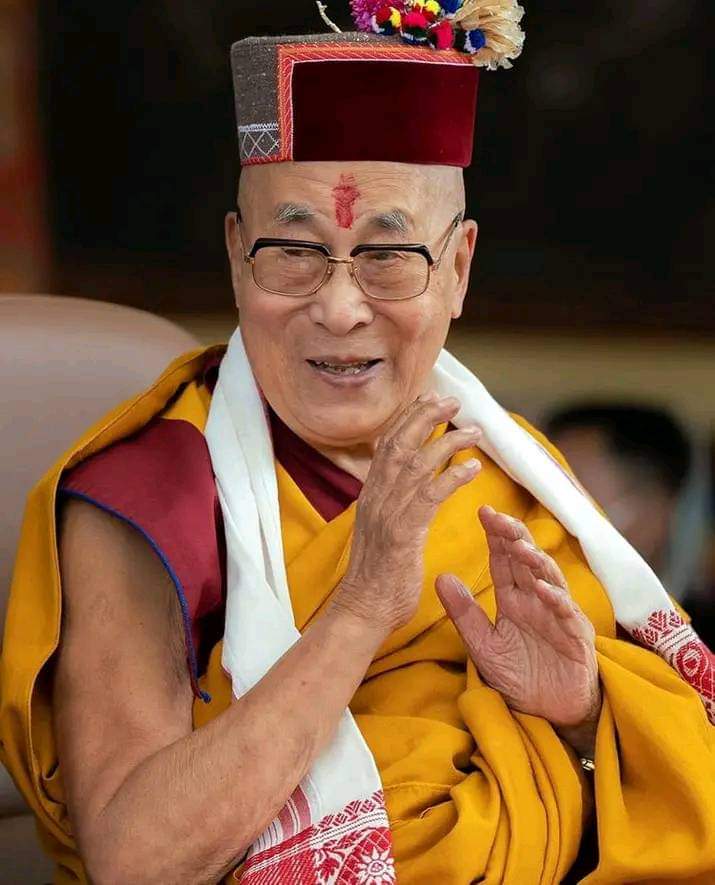 sonpal07's tweet photo. “My simple religion is that there is no need for temples; no need for complicated philosophy. Our own brain, our own heart are our temple; and our philosophy is kindness.” - @DalaiLama #dalailama #religion #compassion #oneness #love #longlivehhdalailama #peace https://t.co/q1bL6hEnrh