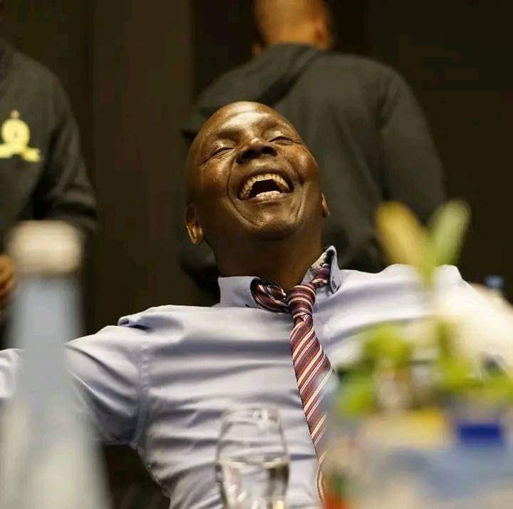 Goddessminaj15's tweet photo. Rest Well Ntate Alex ๐ Your loyalty and love for the yellow nation can never be matched ๐ Tonight we will celebrate & honour you #Masandawana #RIPGoldfinger #Sundowns https://t.co/hlRrAoc35i