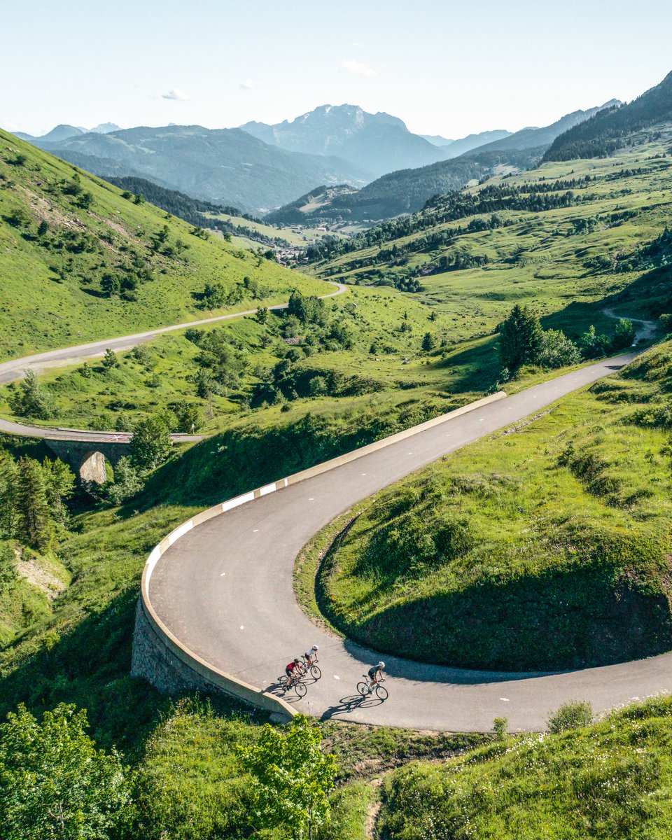 mongrandbo's tweet photo. 🚵 🚗🏍️ Le #col de la #Colombière est officiellement #ouvert depuis ce matin !
.
@AnnecyMountains @Dep_74 @SavoieMontBlanc  #mongrandbo #cyclo #velo #RoutedesGrandesAlpes https://t.co/qr0YJWNE9B