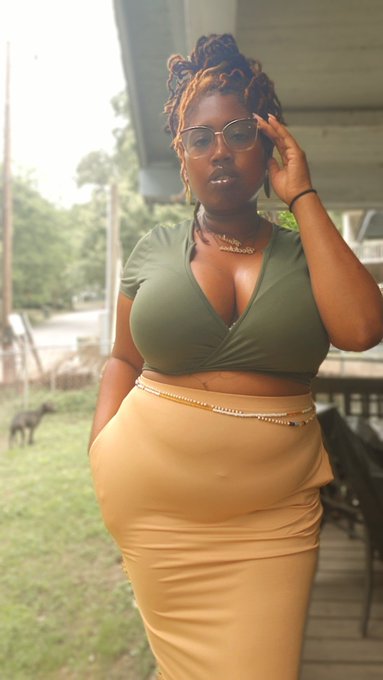 This the one for me. https://t.co/KfOOKFOviH<a href="/tag/newprofilepic"class="tags"><span>#newprofilepic</span></a>