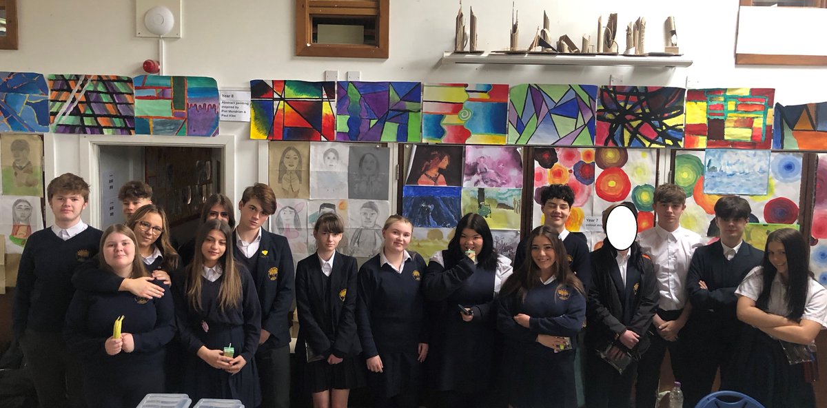 MaharishiSchool's tweet photo. 💙 Good luck to our Year 11 pupils today who start their GCSEs today! 🍀
#GCSE
#GoodLuck
#fullyprepared https://t.co/7OXJI19ExB