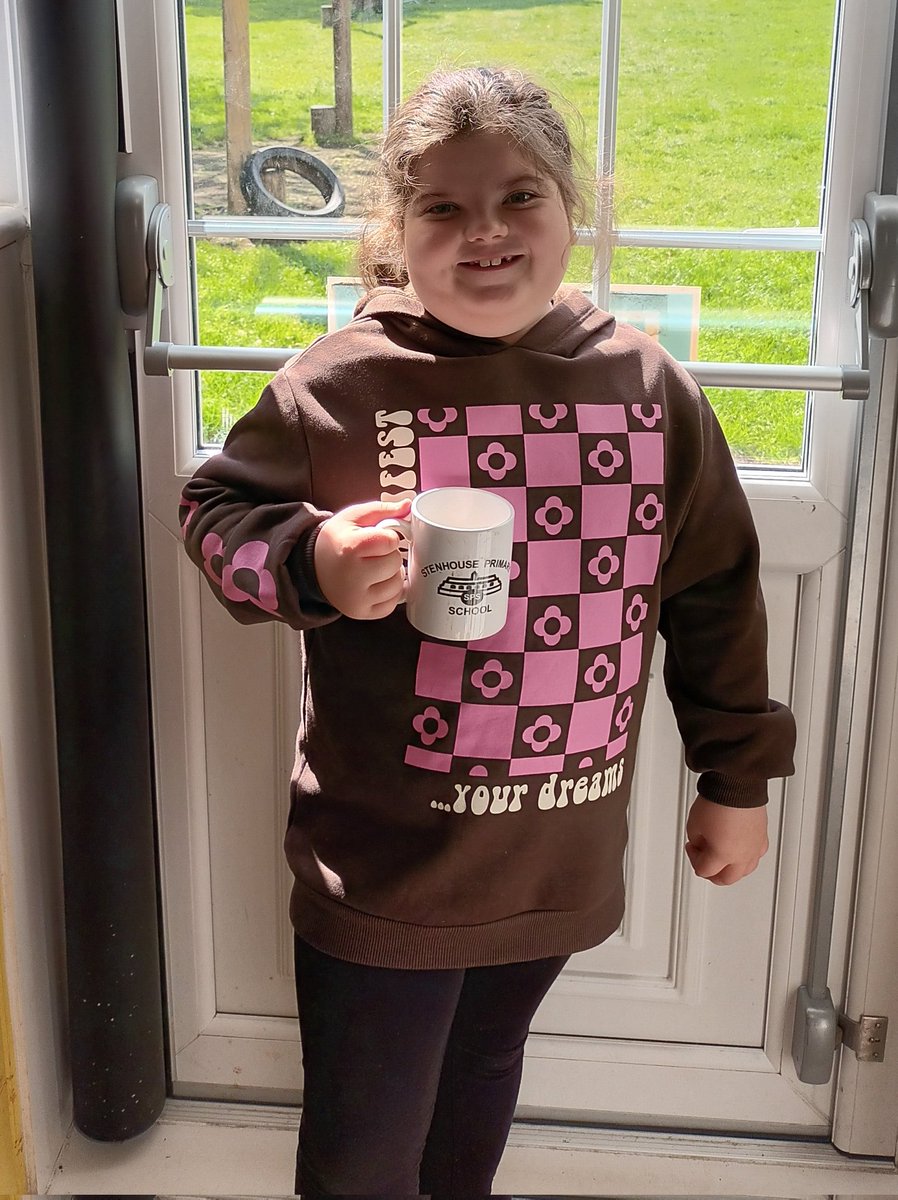 Miss Anderson tweet media