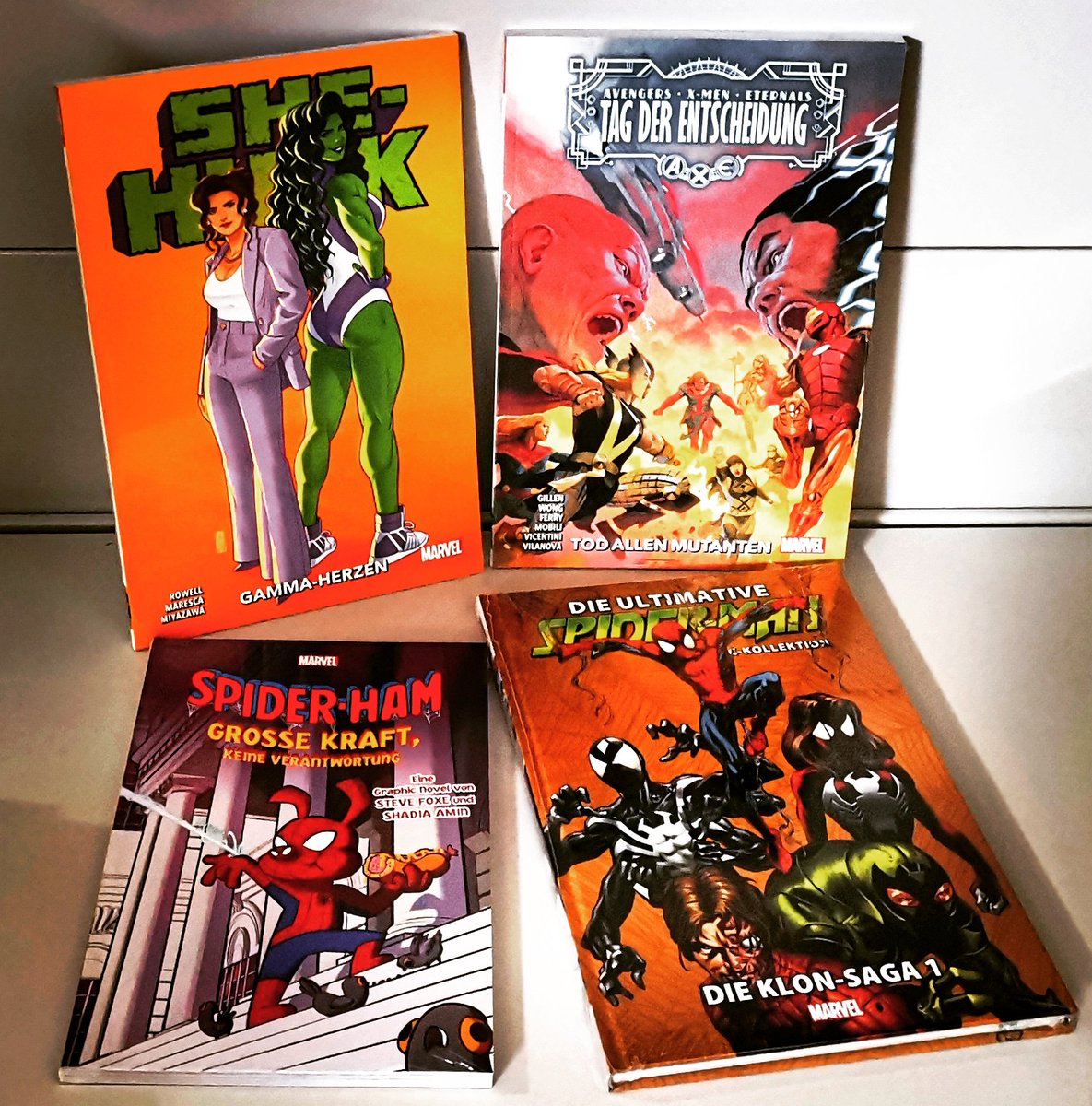 PresseComicShop's tweet photo. Die Marvel Comic Neuheiten vom @PaniniVerlag sind eingetroffen und bei uns online https://t.co/PMjwbK8O1J , sowie in unseren Geschäften Chemnitz Paul-Bertz-Str. 20 und Zwickau Magazinstr. 13-15 (ab Mi) verfügbar. 😃
#comic #spiderman #shehulk #tagderentscheidung #pressecomicshop https://t.co/Ubd3tOX8lV