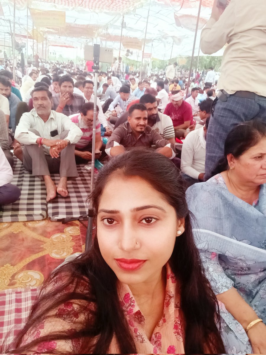 LalitaKawat11's tweet photo. #गहलोतजी_मंत्रालयिक_कर्मचारियों_की_सुनो_पुकार
माननीय मुख्यमंत्री महोदय मंत्रालयिक कर्मचारी 29 दिन से महापड़ाव डाले हुए है। हमारी जायज मांगे जल्द पूरी करने की कृपा करे।
@ashokgehlot51 @ministerialSr
@1stIndiaNews 
@zeerajasthan_ @News18Rajasthan @dddgupta @aajtak
@Babu_akta https://t.co/d7u7HAs7PU