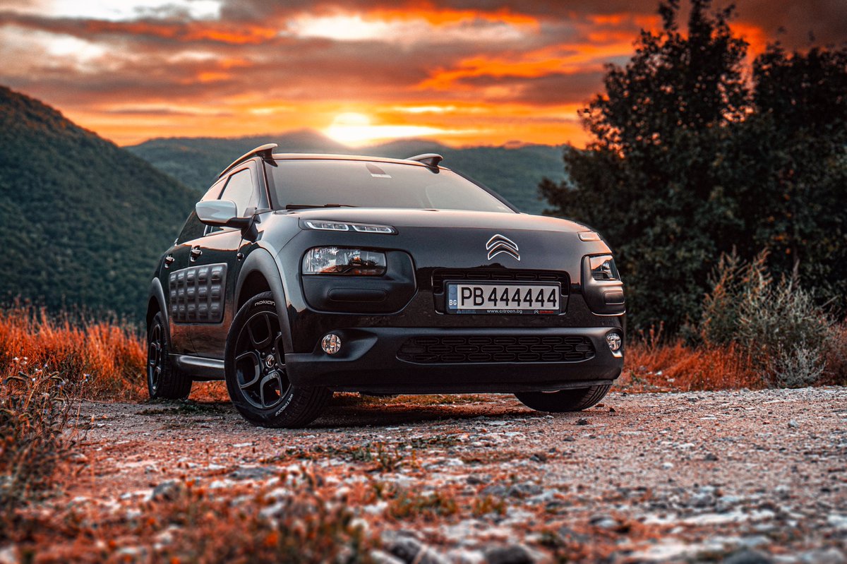 flameblind's tweet photo. @Citroen C4 Cactus 🖤 https://t.co/b7fKTQLaVj