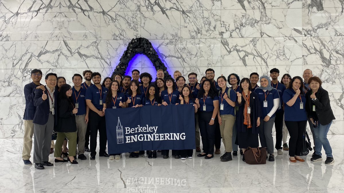 paoyc's tweet photo. Welcome #Berkeley GLOBE program to visit #HTC today. Great to meet with young talents and get many new angle questions.

#Viverse #ViveArts #ViveOriginals #ViveXRElite #HTCVive https://t.co/uzm0402ceE