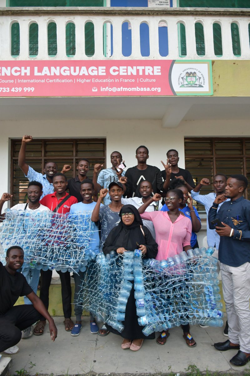 heri__kenya's tweet image. Today, we'd like to send a very big shout out to our CBO student members at the Mombasa Technical University (TUM) and applaud the role they played towards the #plasticplanet #seachange by Jean Shin project funded by @StanfordArts  
Good job everyone 👏