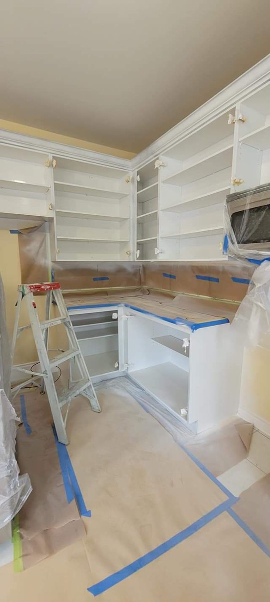 Epoxy_Zim's tweet image. We refinish and refacing kitchen cabinets with high quality spray paint laquer oil . Contact us on WhatsApp/call us 
0782263861/0774380059

#spraykingspvtltd #homeimprovementspecialist #cabinetkings #proudlyzimbabwean