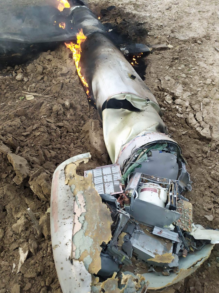 Ukraine Front Lines on Twitter "A downed russian Kh55 missile and its