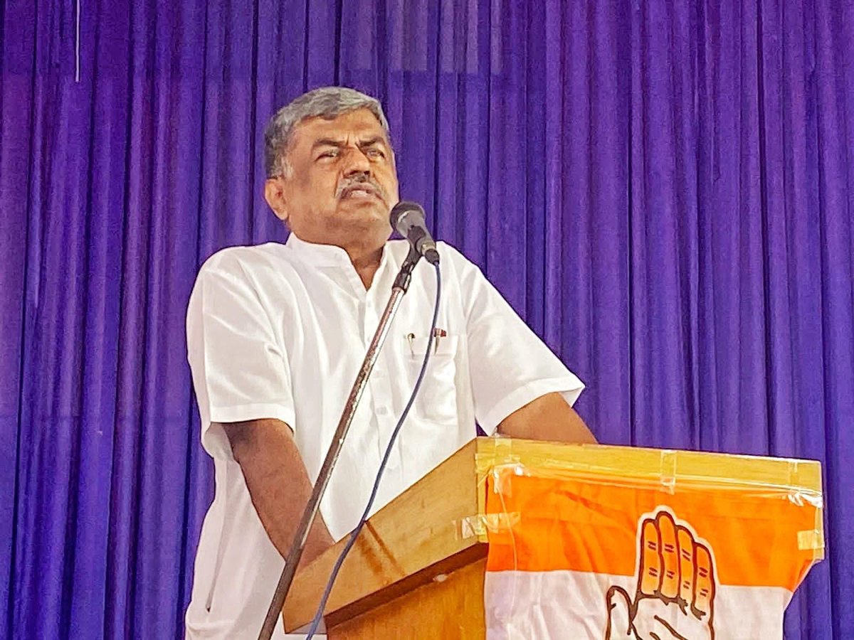 ankith_kateel's tweet photo. Bk hariprasad For Home Minister 

@HariprasadBK2  ✨💥

#Next_Home_minister 
#BKhariprasad
#DCM_BKhariprasad @HariprasadBK2  

@kcvenugopalmp @RahulGandhi @rssurjewala @anvith_kateel https://t.co/rPe19TQwg1