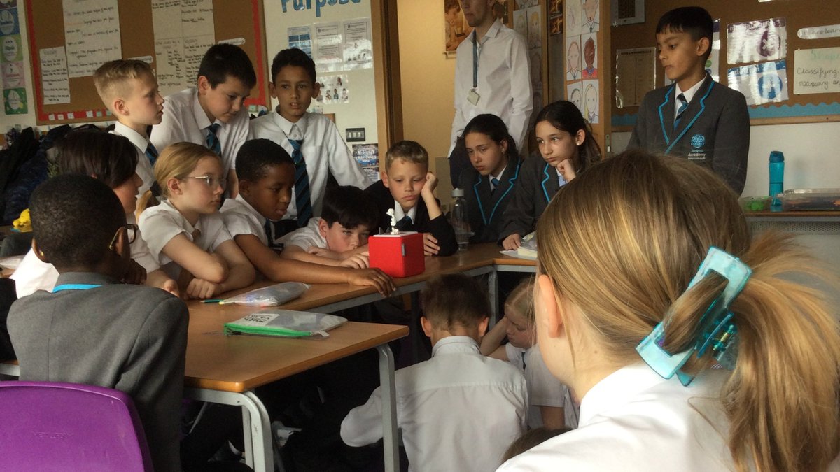 JewellAAT's tweet photo. Have you heard about our new Tonieboxes? We have bought 4 new boxes to use throughout school to allow children to listen to their favourite stories in class and continue to increase our promotion of reading for pleasure. Reading is at the heart of our curriculum! @tonies_UK https://t.co/8NuH1WDOm5