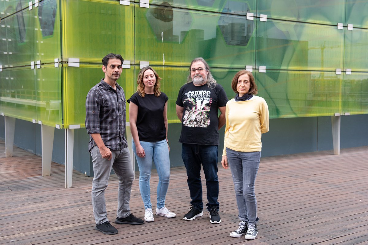 Casa de la Ciència CSIC València (@csicval) on Twitter photo Un estudio donde participa el <a href="/IBMCP/">IBMCP - Instituto de Biología Molecular y Celular</a> identifica más de 20.000 nuevos agentes infecciosos de ARN circular, los agentes infecciosos más simples. Se conocían unos pocos de estos viroides, por lo que el resultado ayudaría a conocer mejor el origen de la vida.
delegacion.comunitatvalenciana.csic.es/identifican-ma… Un estudio donde participa el <a href="/IBMCP/">IBMCP - Instituto de Biología Molecular y Celular</a> identifica más de 20.000 nuevos agentes infecciosos de ARN circular, los agentes infecciosos más simples. Se conocían unos pocos de estos viroides, por lo que el resultado ayudaría a conocer mejor el origen de la vida.
delegacion.comunitatvalenciana.csic.es/identifican-ma…