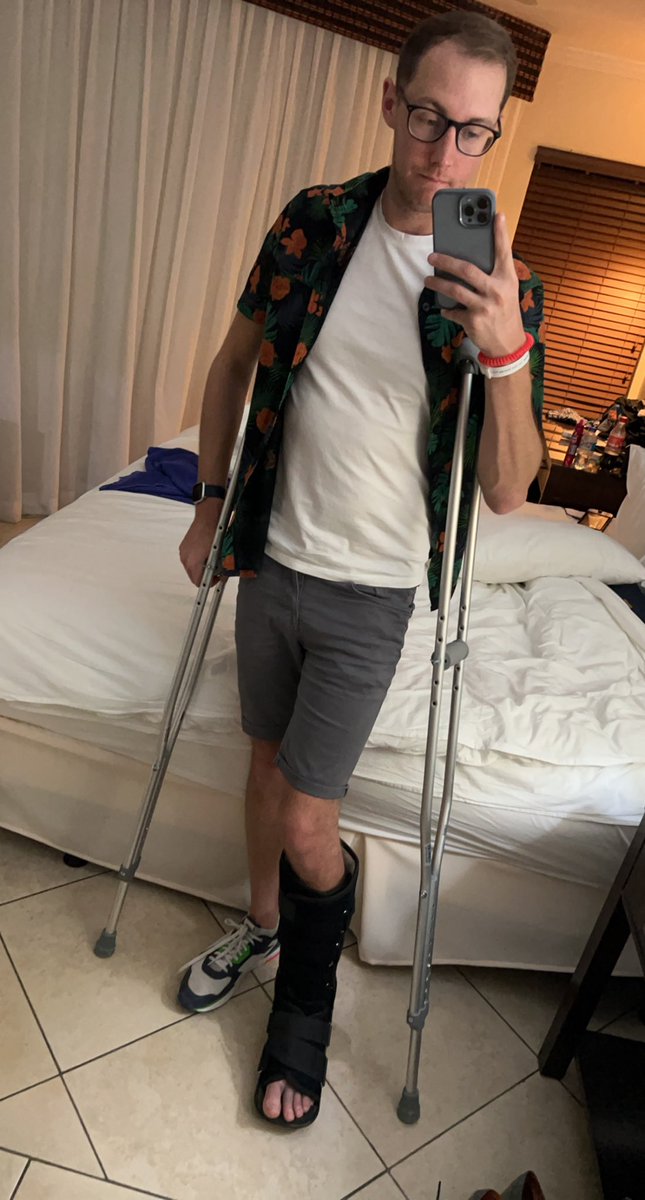 lewis R-F tweet media