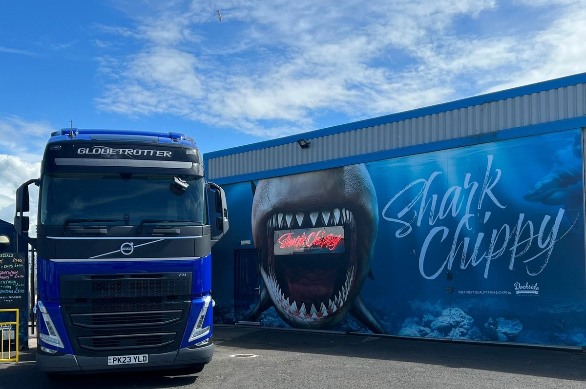 Our customer, Dockside Ltd (Fleetwood) was “Chomping at the bit” to take delivery of this super impressive Volvo FH, Globetrotter cab from Karl Davies, Customer Solutions Manager – Lancaster. 

@VolvoTrucksUK @docksidesea
