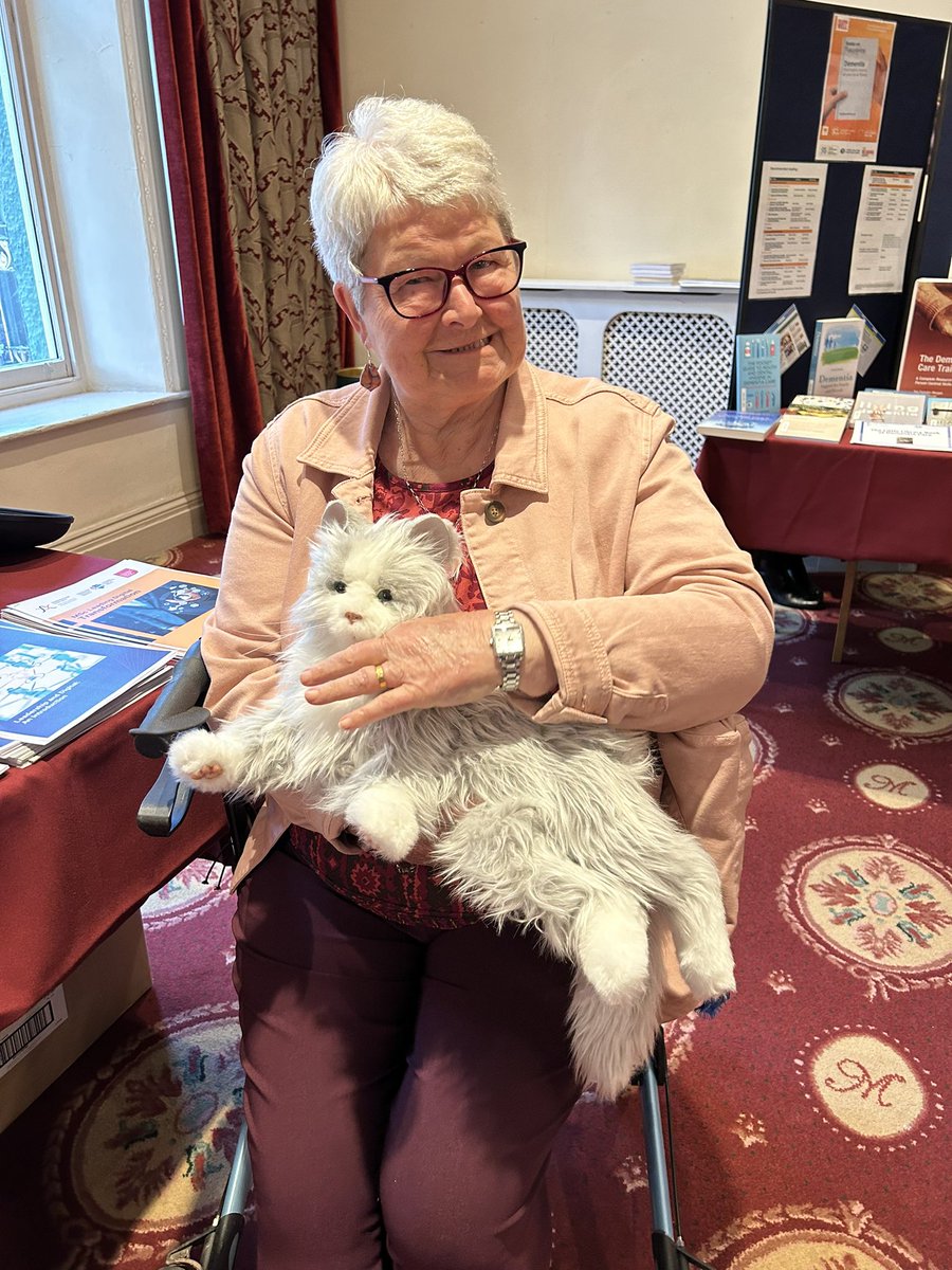 TheMarieDavies's tweet photo. ‘I’ve been expecting you Mr Bond’ #powysdementia #pthb https://t.co/pWqdwy61FC