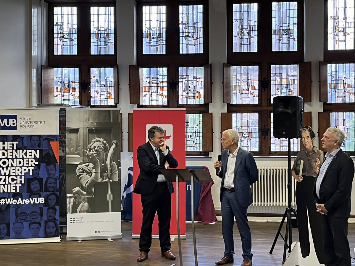 Groot nieuws: De Zalm, 1e humanistische renaissancehuis in de Lage Landen, is nieuwe thuis van <a href="/ArendtInstitute/">Hannah Arendt Instituut</a>! Bedankt <a href="/BartSomers/">Bart Somers</a> @alexander_vds <a href="/ArthurOrlians/">Arthur Orlians</a> om dit mogelijk te maken <a href="/VUBrussel/">VUB</a> <a href="/UAntwerpen/">UAntwerpen</a>