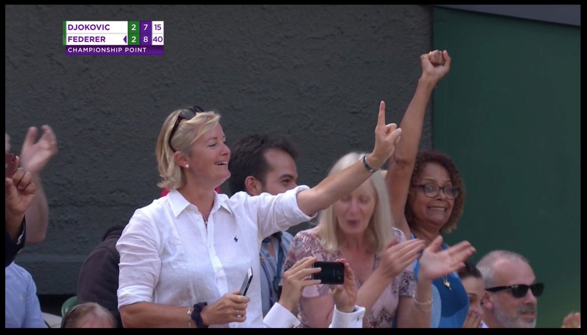 l1b3rtyr31gns's tweet photo. Novak Djokovic winning Wimbledon in 2019. https://t.co/2TwbWfbsww