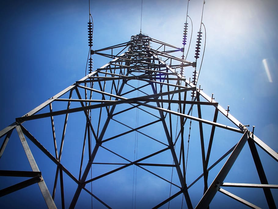 cesispa's tweet photo. Facing #climatachange and subsequent damages to #electrical infrastructure and #power #grid are crucial issues for the #energy sector. Discover how #Meteoweb, developed by CESI, can improve such operational activities for e-distribuzione: https://t.co/1OG2zR0HAO @MikeHudema https://t.co/JWSEcrcpep