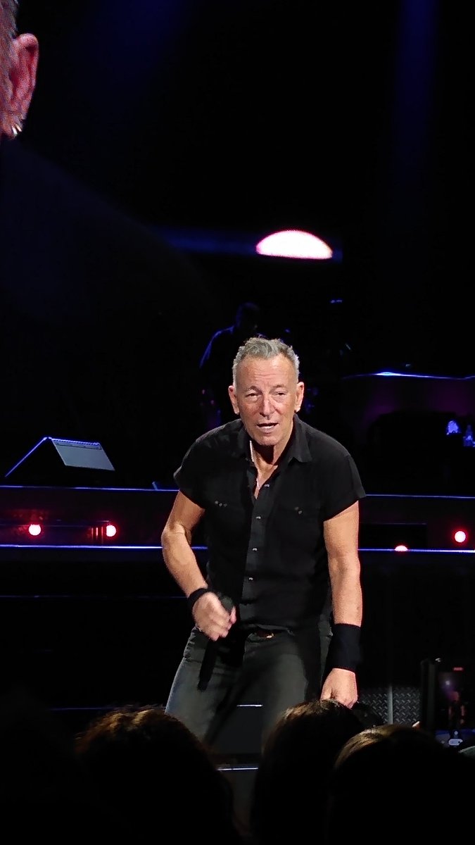 cctuco's tweet image. Que c'était bon. Un shoot de bonheur, de joie, de communion, de partage. Et toujours une claque, Bruce est toujours aussi incroyable et impressionnant 
#Springsteen #springsteenparis