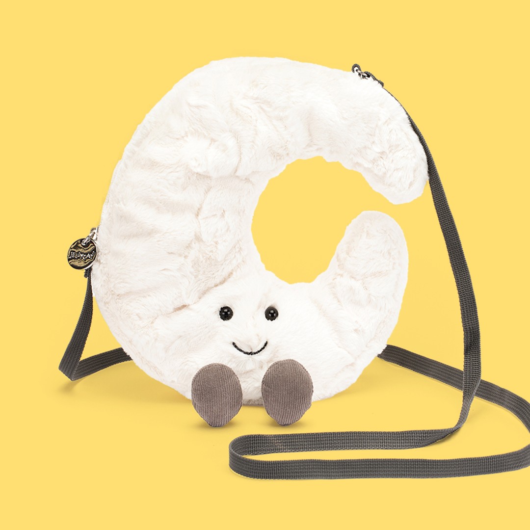 No thoughts just the cutest Jellycat bags 🥺 ow.ly/CNAs50Oo1PB