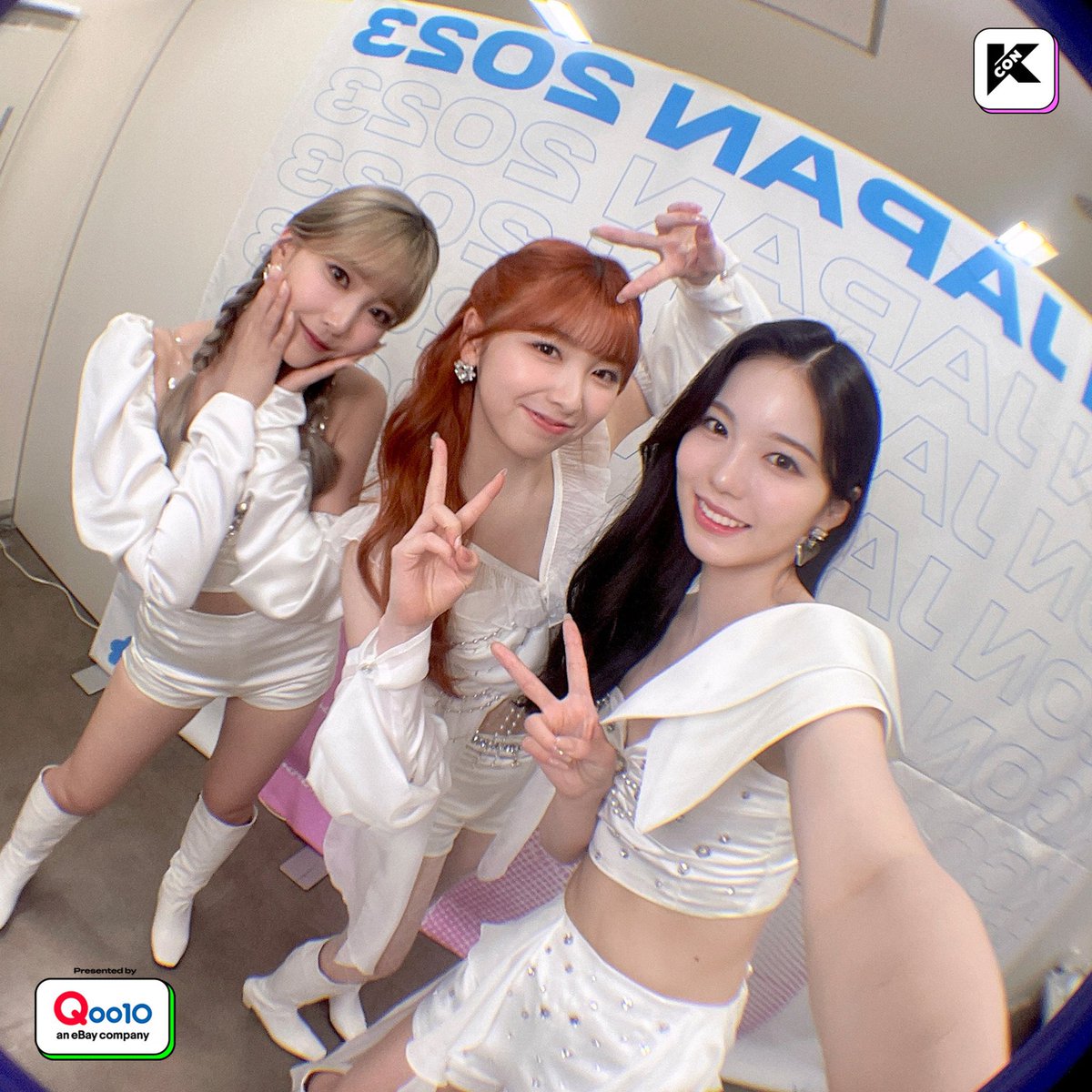 RaiRai_WithU's tweet photo. 言葉が見つからないほど美しくて可愛い3人の美女達…✨
#NiziU #AYAKA #MAYUKA #MIIHI #KCOE #KCONJAPAN2023 https://t.co/GznElxt0Ms