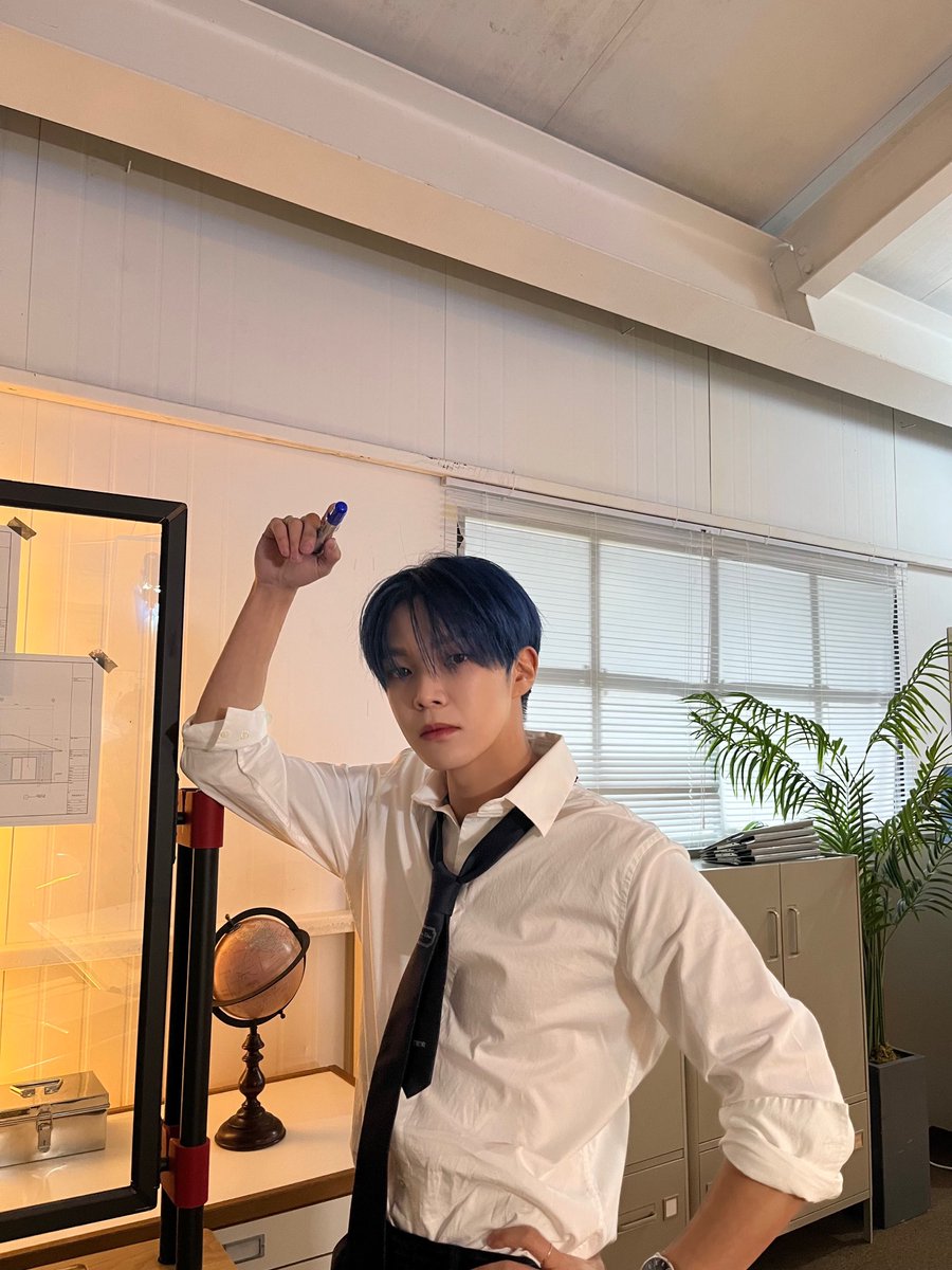by_verivery's tweet photo. [#동헌]

 베러💜🤍 이번 활동도 잘 부탁해 우리 애기들도 안다치고 건강하게에😍 사랑합니당

 Crazy like that 많관부!! https://t.co/RkRQf4Vn2A