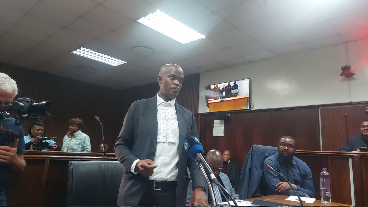 Sli_Masikane's tweet photo. BREAKING #ThaboBester His new legal team says the court needs to be furnished with documentation that this man before court is Bester. The magistrate says the court has no reason to believe the man before court isn't Bester.

#DrNandipha 
#eNCA https://t.co/U4eb3lfQ28