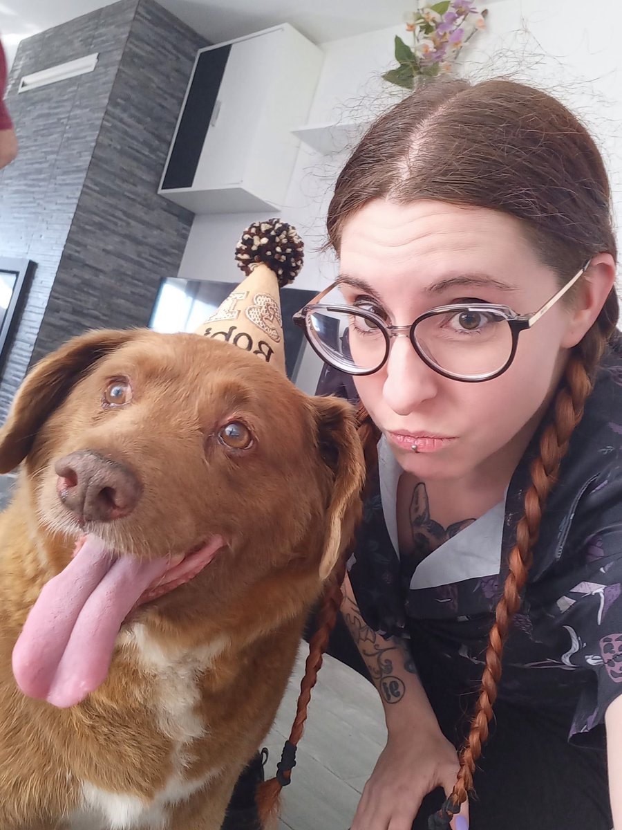 Ginger_crafts_'s tweet photo. BOBI o cão mais velho do mundo. 31 anos. 
Cão que conheço desde criança. https://t.co/BFMUSiFEcr